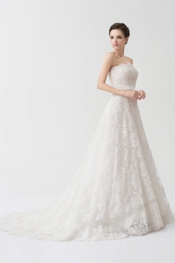 Robe de mariée 2014 dentelle blanche ceinturée à traîne chapel
