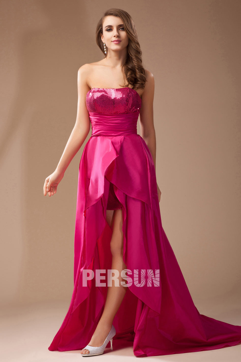 quelle couleur de chaussure avec une robe rose fushia