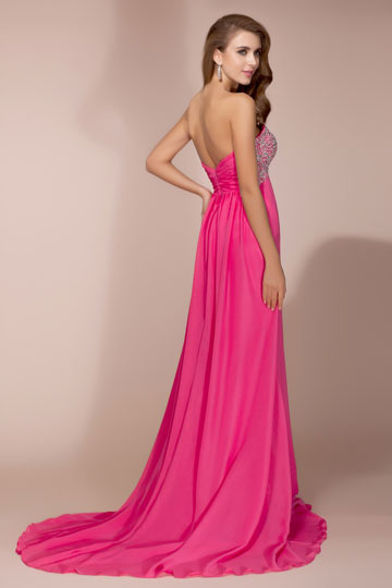 Robe de soirée rose ornée de strass à traîne Chapel