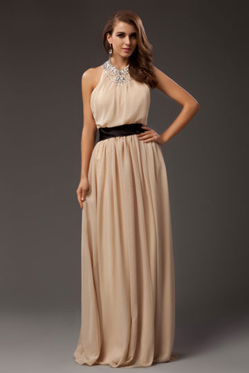 undefined Robe de soirée ceinturée avec bretelle au cou ornée de strass