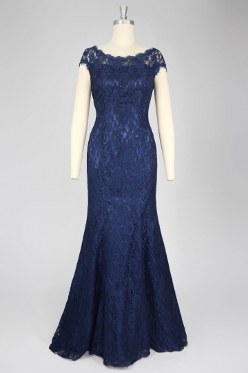 Robe Popular Stacy en dentelle bleu nuit longue pour soirée Robe dentelle de Popular Stacy sirène col bateau