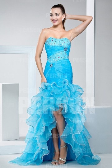 Robe bustier bleue courte devant longue derrière à volants