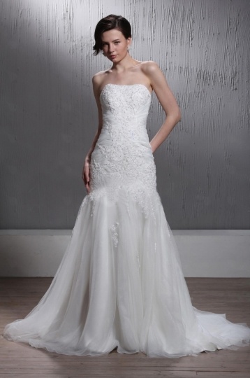 Robe de mariée vintage Fourreau / Colonne sans bretelle