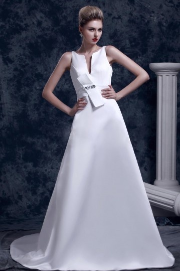 Robe moderne pour mariage en satin col en V plongeant