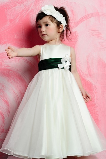 Robe fille d'honneur longue en oraganza ornée de fleurs