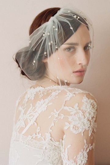 Voilette en tulle souple appliqué de perles