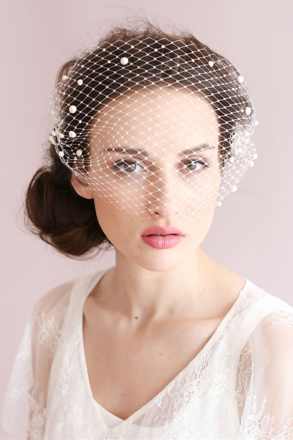 vintage short veil with pearls