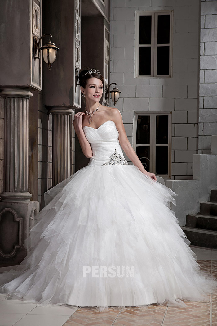 Robe princesse décolleté en cœur avec jupe bouffante