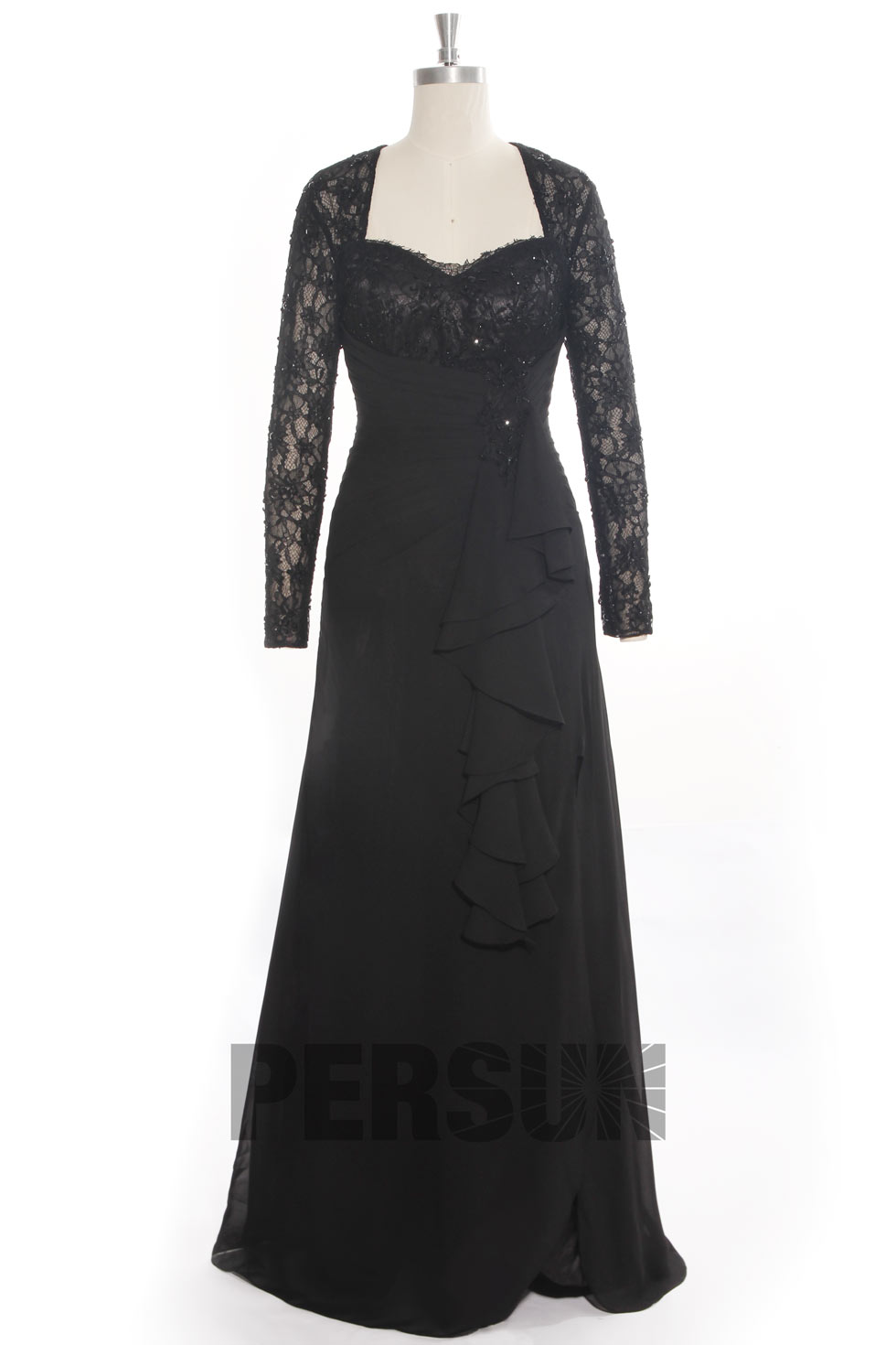 Robe noire de soirée manches dentelles avec fente latérale Robe noire de soirée manches dentelles avec fente latérale