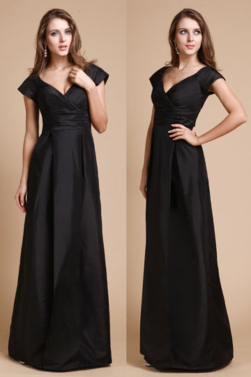 Robe de soirée noire à mancherons col V