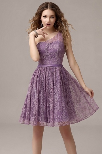 Robe dentelle asymétrique courte pour soirée de mariage