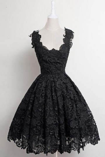 Petite robe rose vintage en dentelle guipure pour